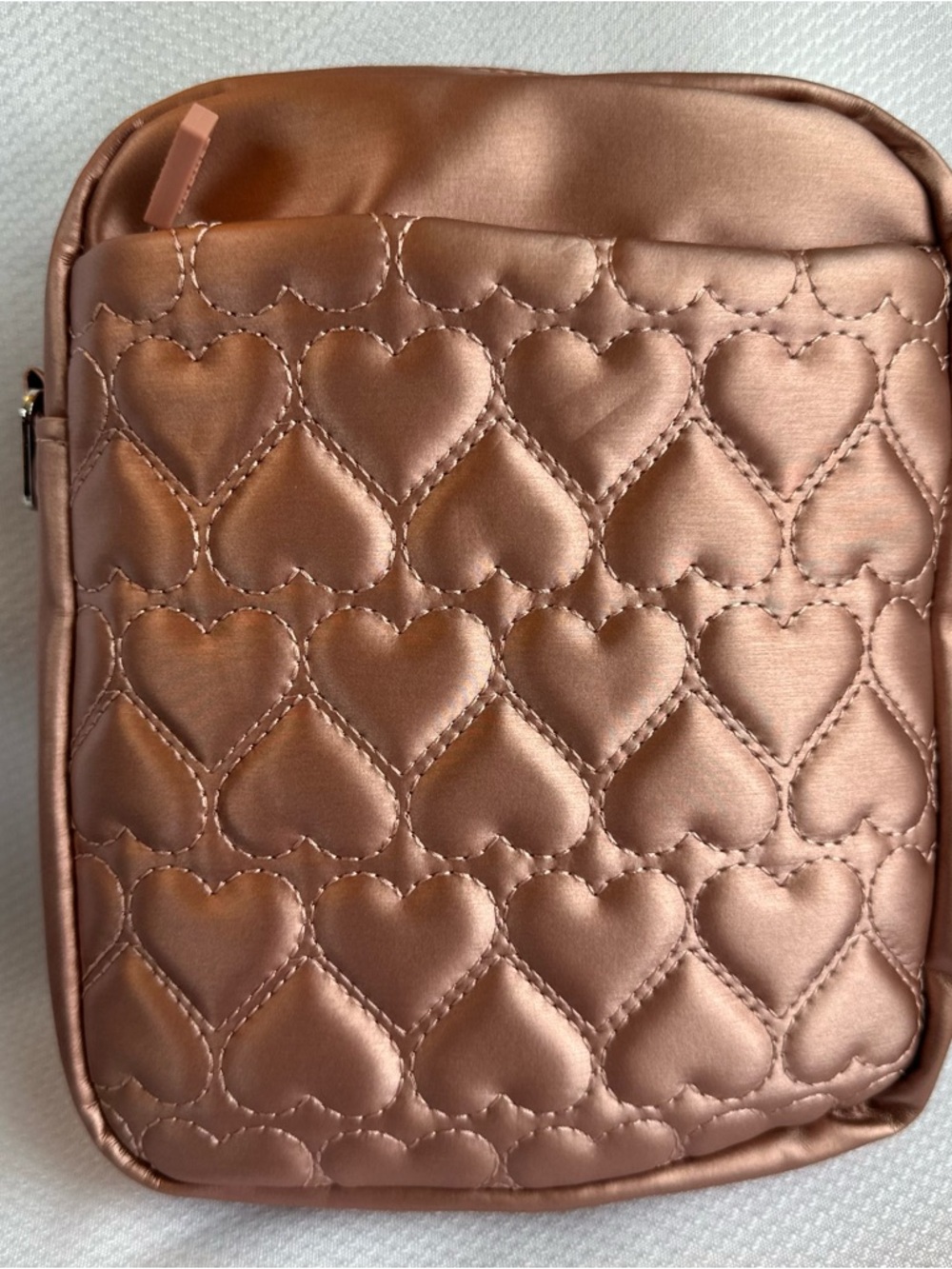 NWT IHKWIP Rose Gold Quilted Heart Crossbody Bag - Picture 2 of 6